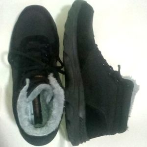 Quatchi Women's Winter Hiking Boots Faux Fur Lining Black Size US 9.5/ EUR 41